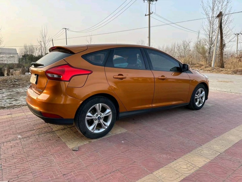 徐州17年福特福克斯5