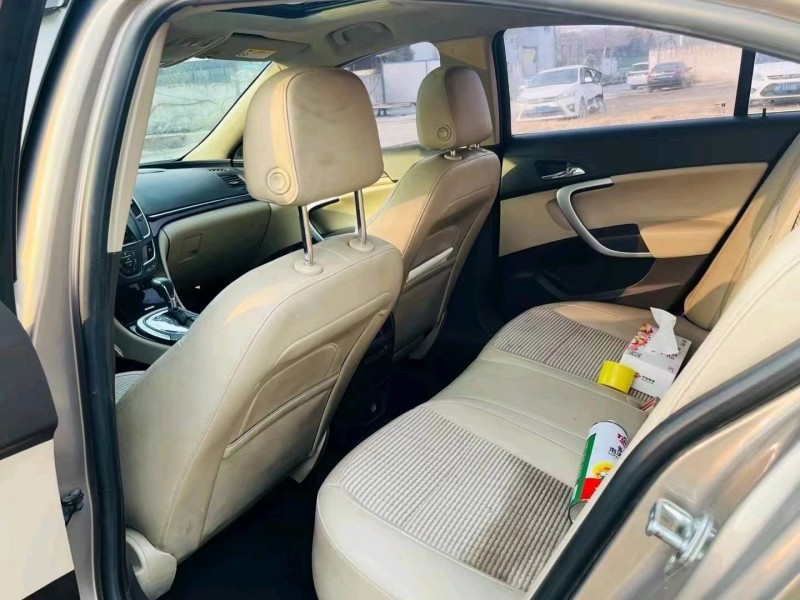 聊城14年别克君威8