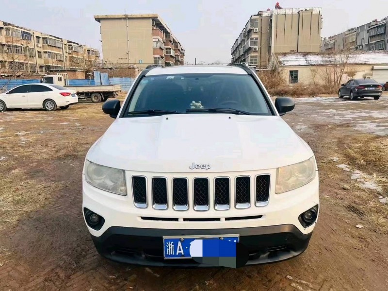 聊城13年Jeep指南者1