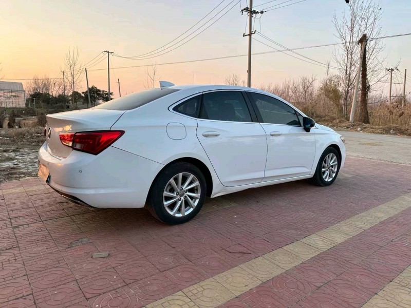 徐州18年别克威朗7