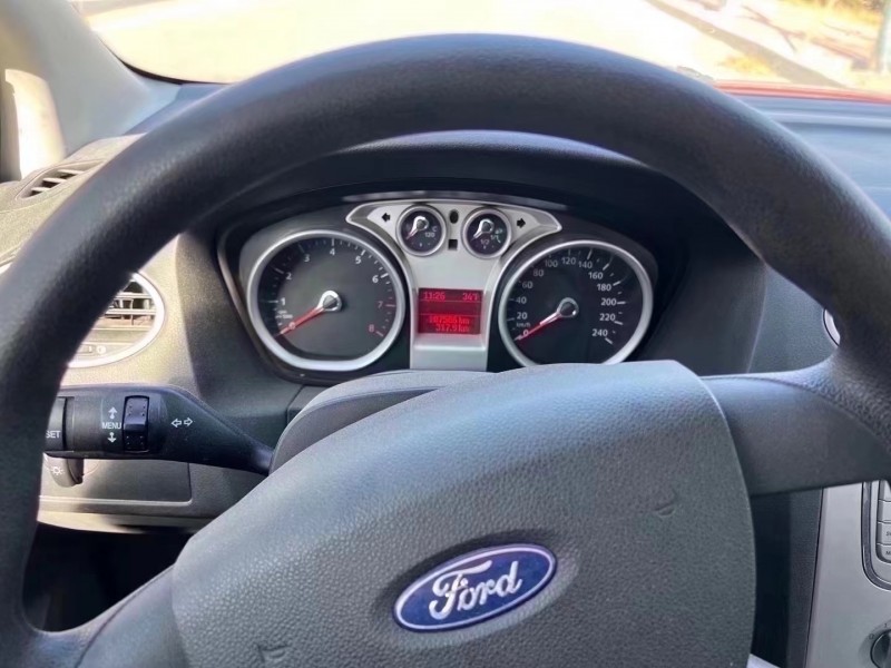 廊坊11年福特福克斯8