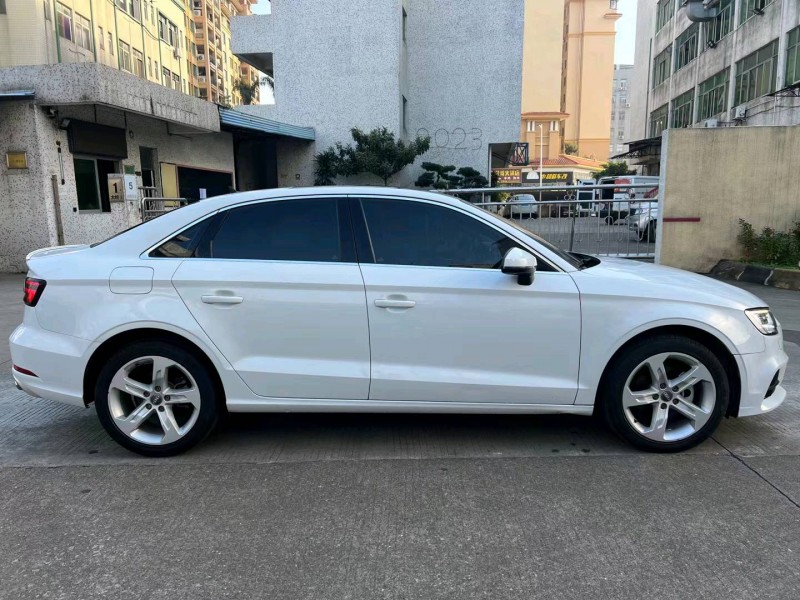 中山20年奥迪A32