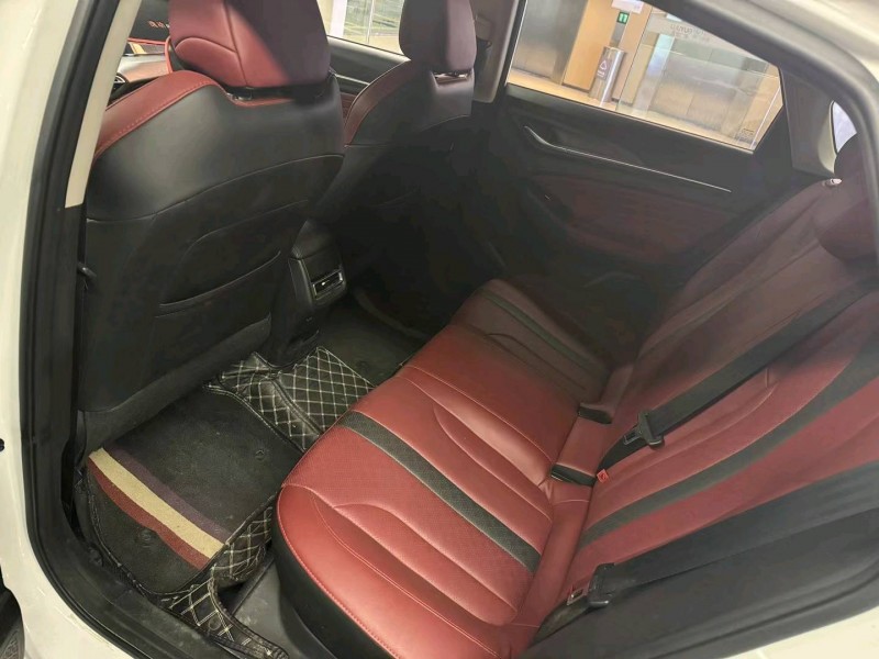 臺州21年長安汽車逸動5
