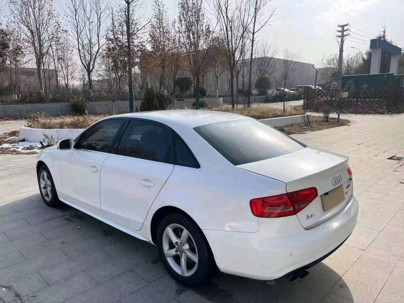 烟台14年奥迪A4L8