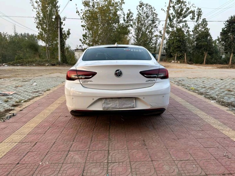 徐州18年别克君威2