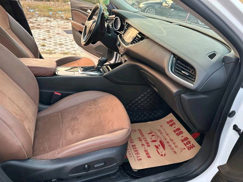 徐州18年别克君威8