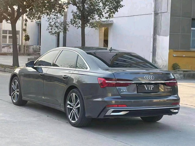 襄陽21年奧迪A6L5