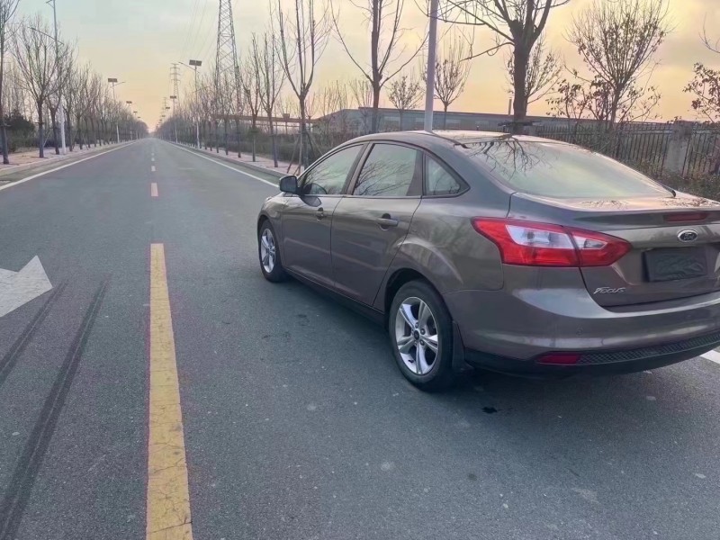 廊坊14年福特福克斯5