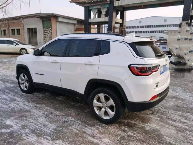 保定17年Jeep指南者4