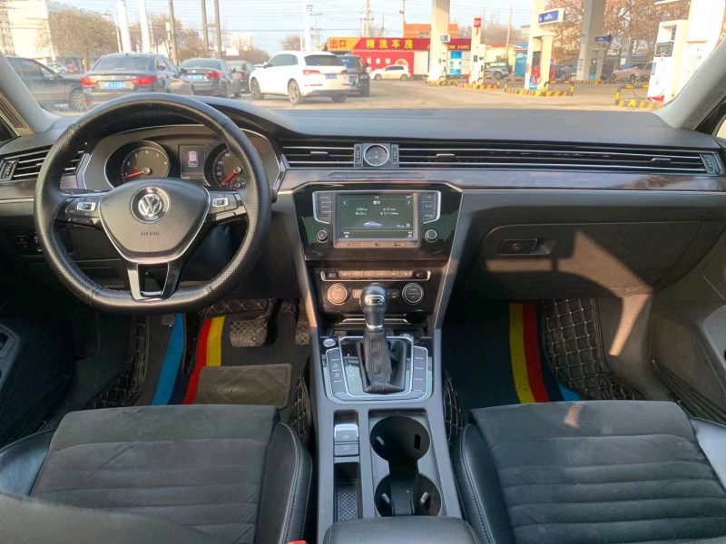 保定17年大众迈腾6