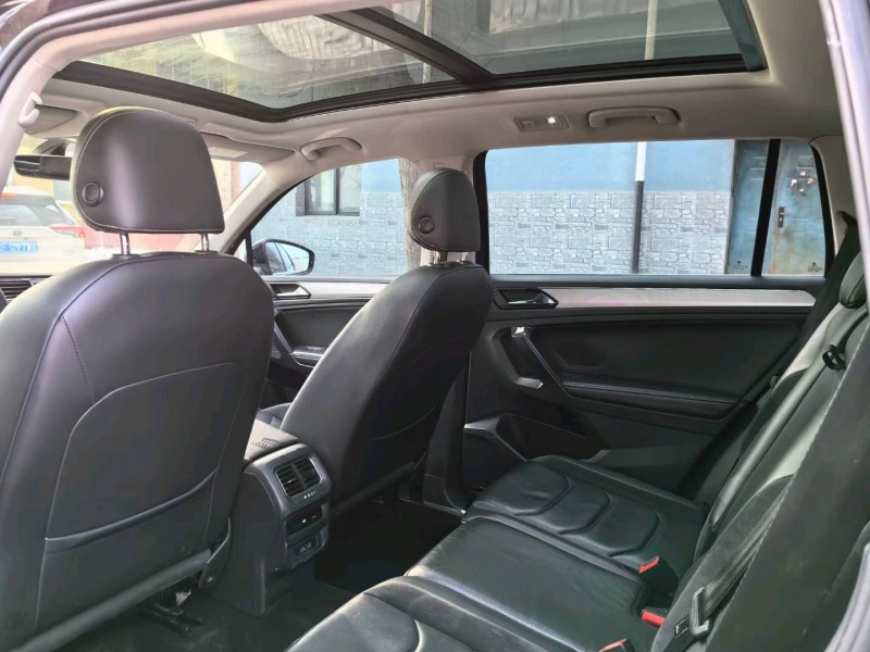 保定18年大众途观L8