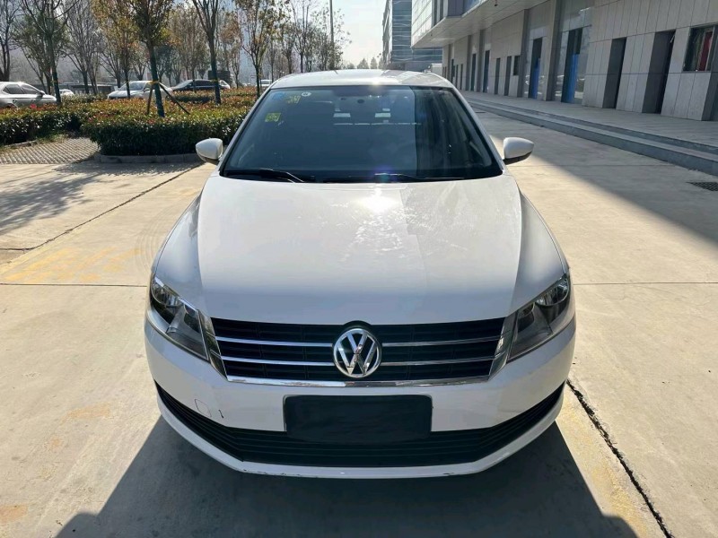 济宁17年大众朗逸1