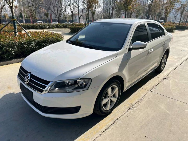 济宁17年大众朗逸2