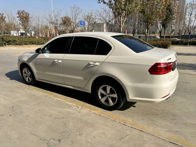 济宁17年大众朗逸7