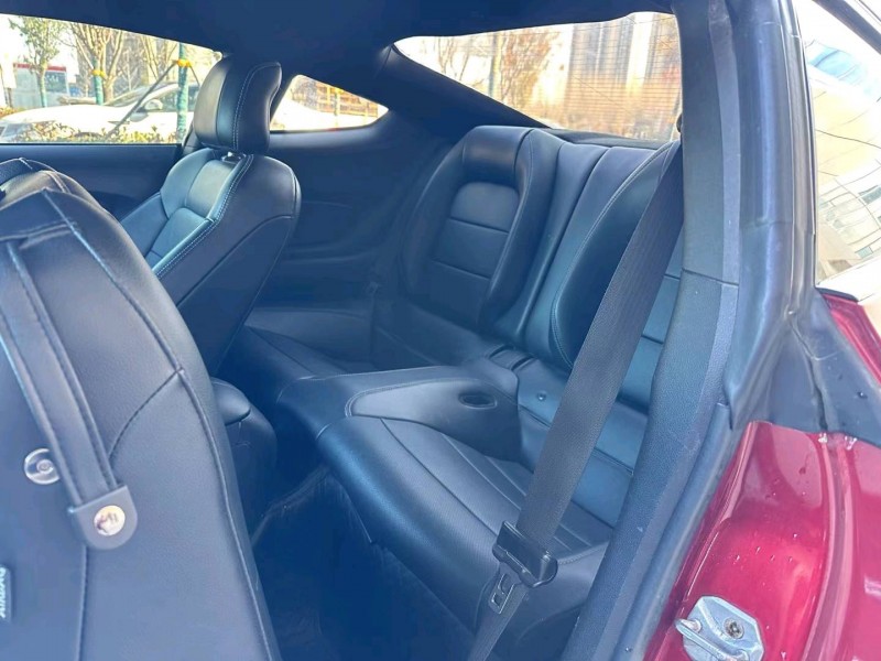 济宁17年福特野马5