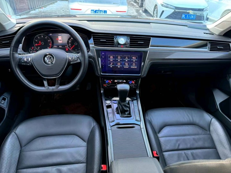 保定19年大众辉昂4