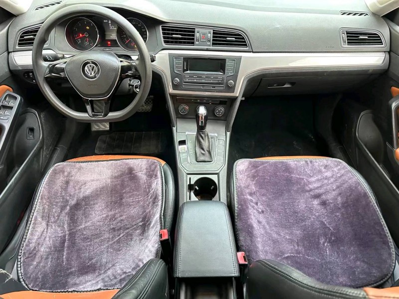 济宁15年大众凌渡4