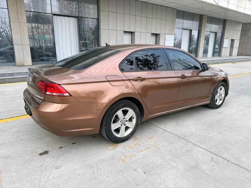 济宁15年大众凌渡8