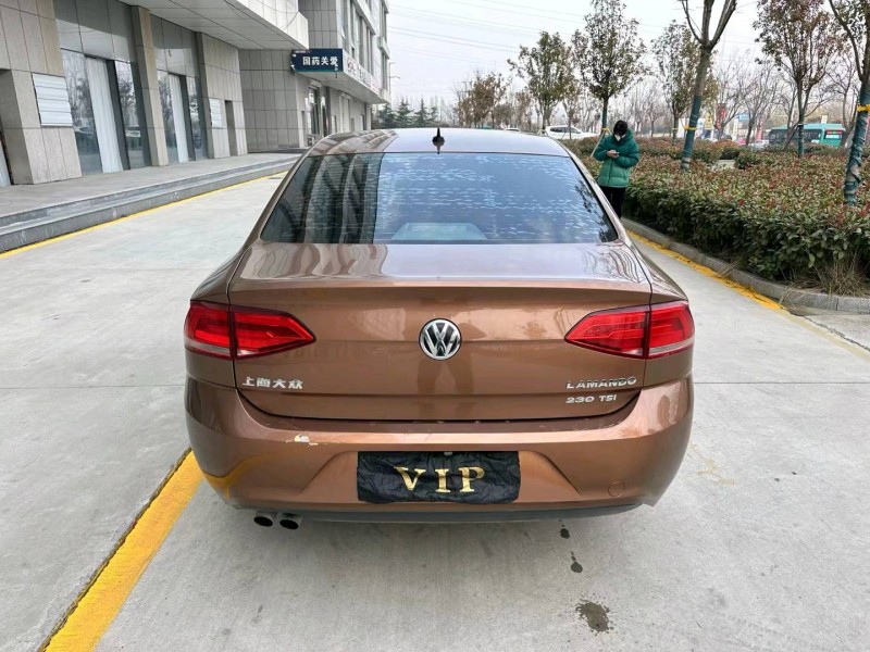 济宁15年大众凌渡9