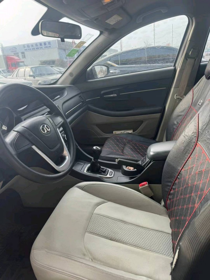 保定15年北汽绅宝D508