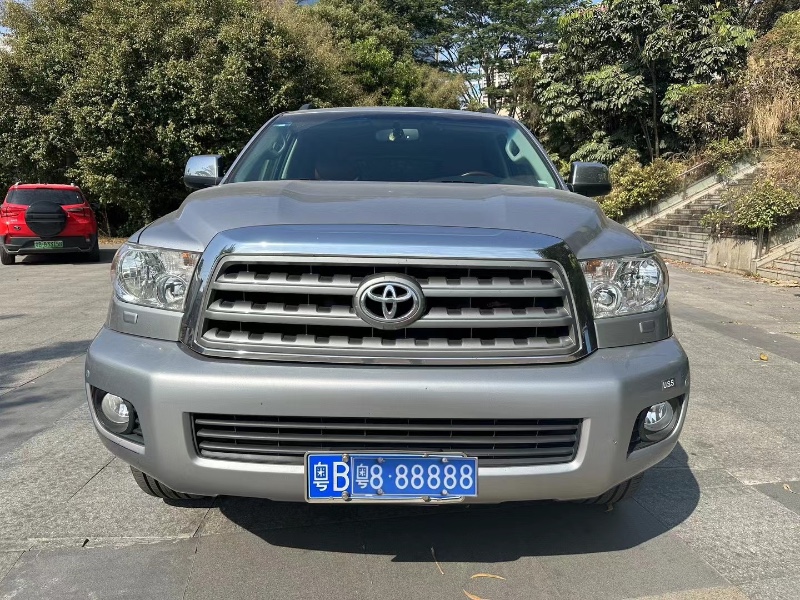 深圳18年丰田红杉1