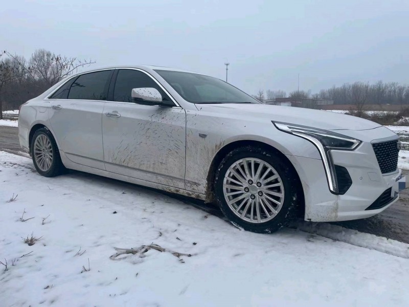 保定20年凯迪拉克CT63