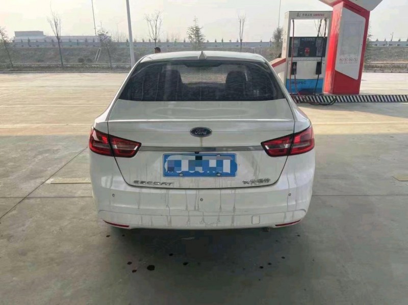 枣庄17年福特福睿斯6