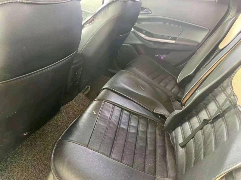 枣庄17年福特福睿斯7