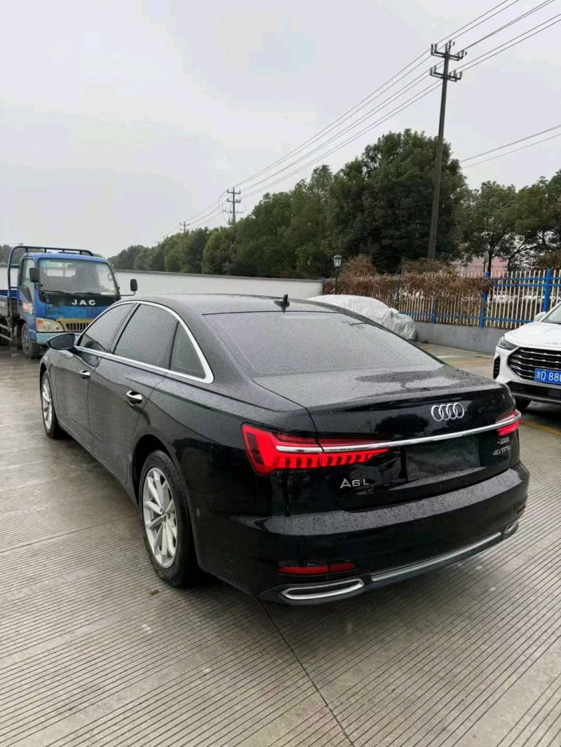 嘉兴16年奥迪A6L4