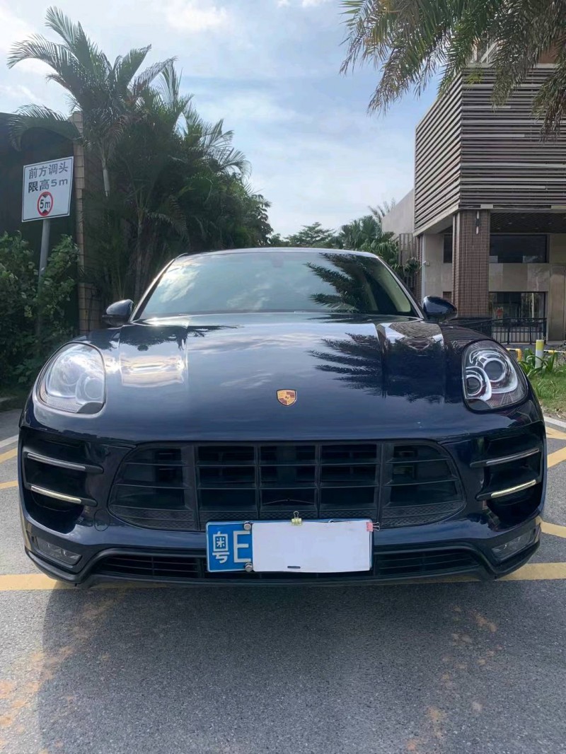佛山15年保时捷Macan1