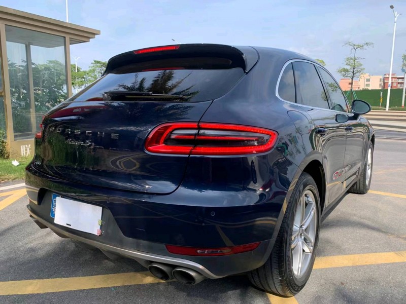 佛山15年保时捷Macan4