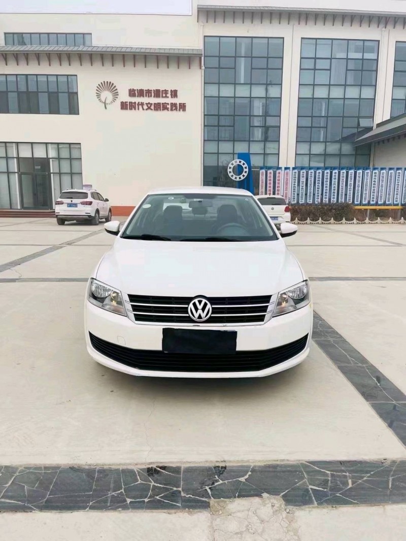 东营17年大众朗逸1