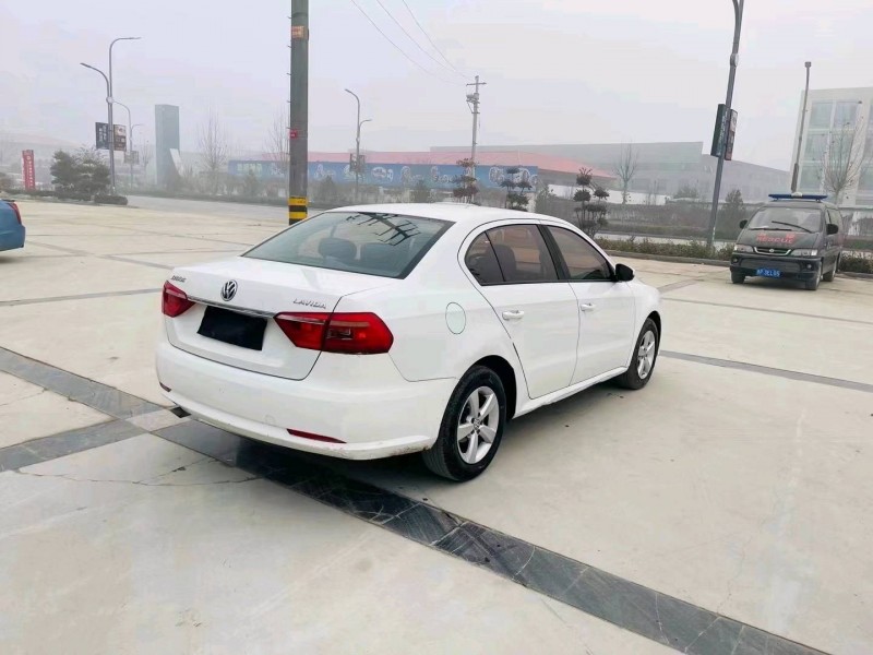 东营17年大众朗逸7
