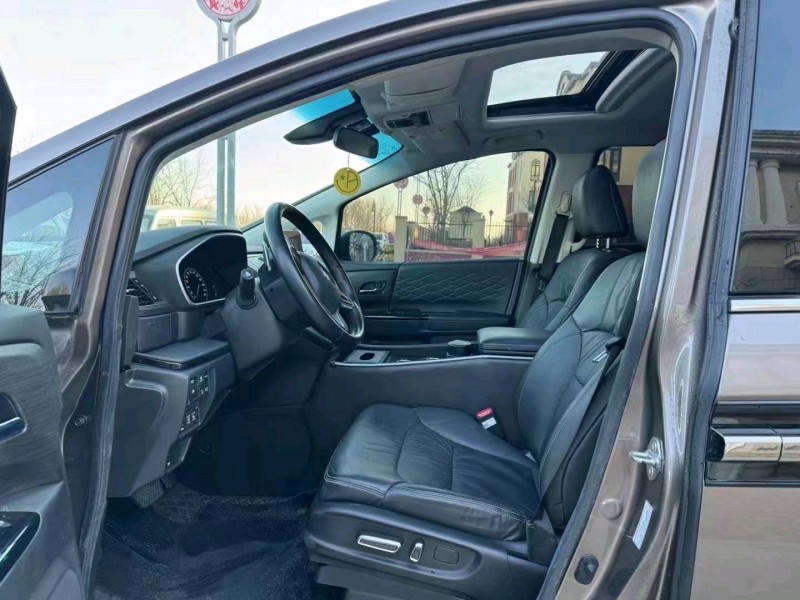 枣庄22年本田艾力绅5