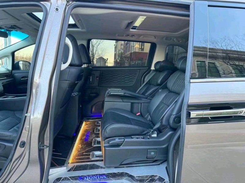 枣庄22年本田艾力绅9