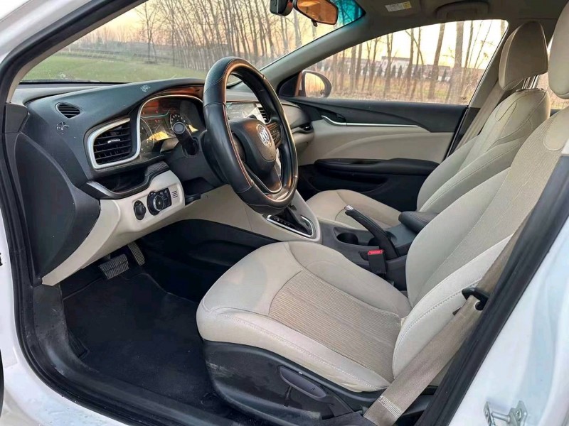 枣庄17年别克英朗7