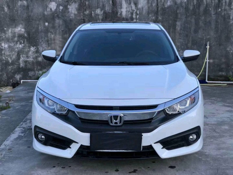 珠海17年本田思域1