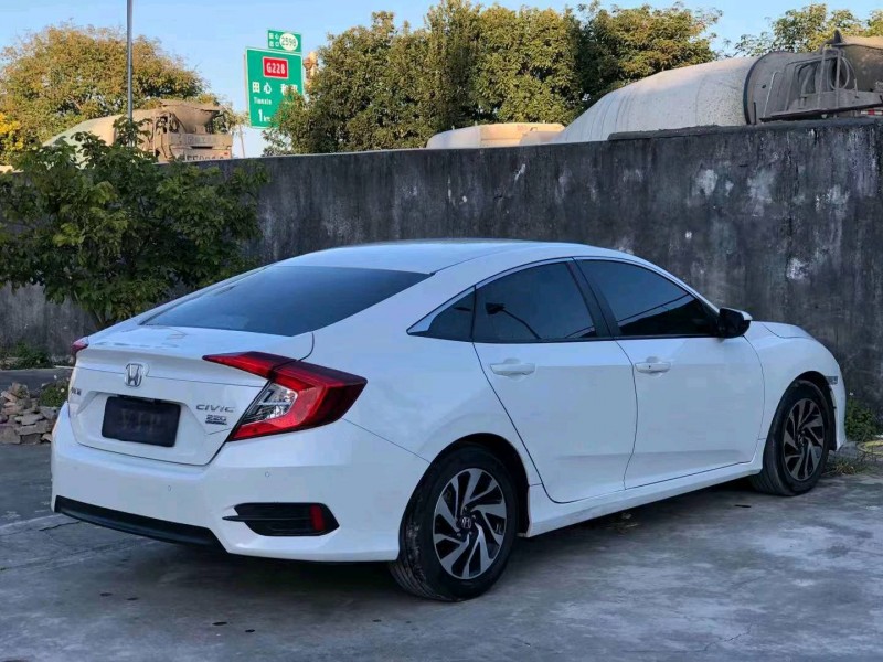 珠海17年本田思域7