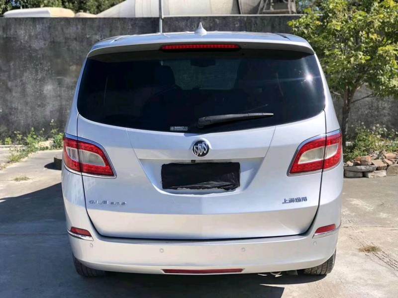 珠海11年别克GL86