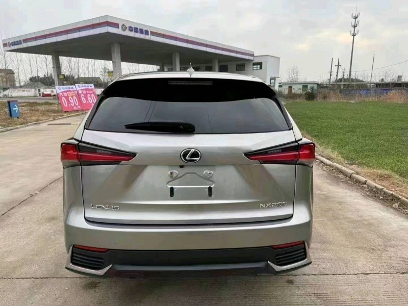 常州21年雷克萨斯NX3