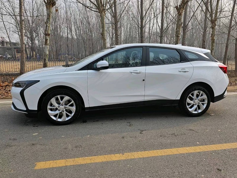 济宁24年别克微蓝2