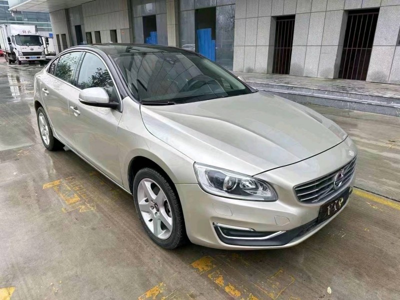 枣庄19年沃尔沃S60L8