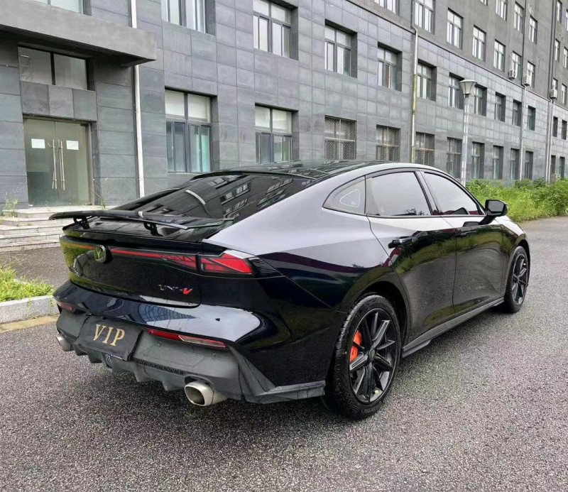 盐城23年长安汽车UNI-V8