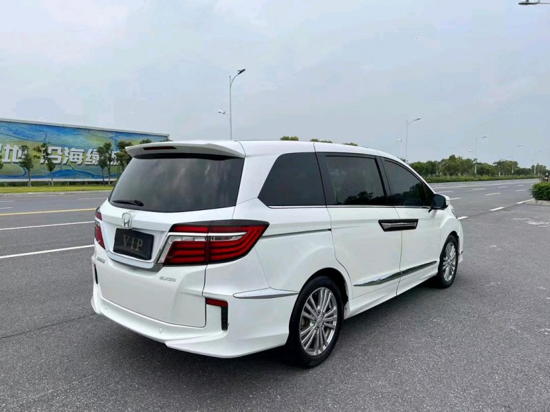 盐城17年本田艾力绅8