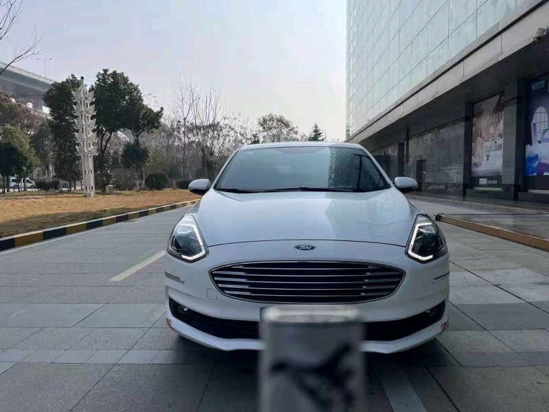 宜昌19年福特福睿斯1