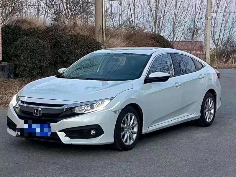 青岛17年本田思域3