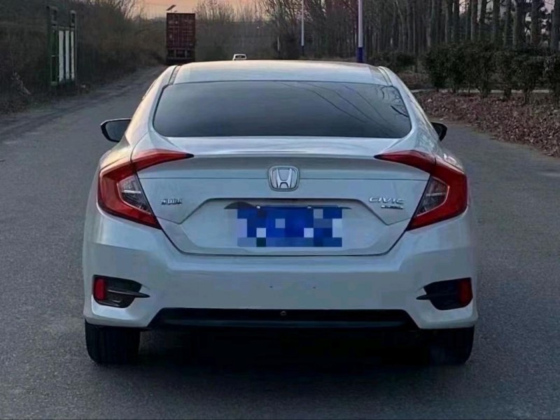 青岛17年本田思域6