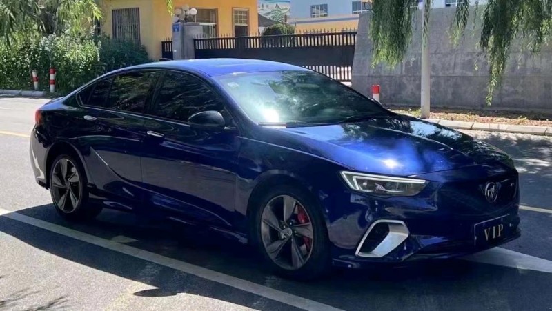 青岛19年别克君威2