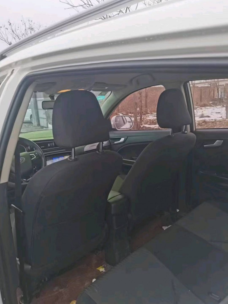 保定18年一汽骏派D606