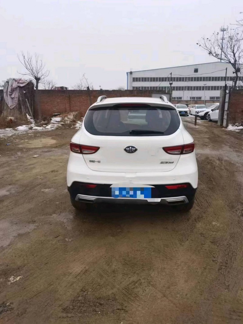 保定18年一汽骏派D609